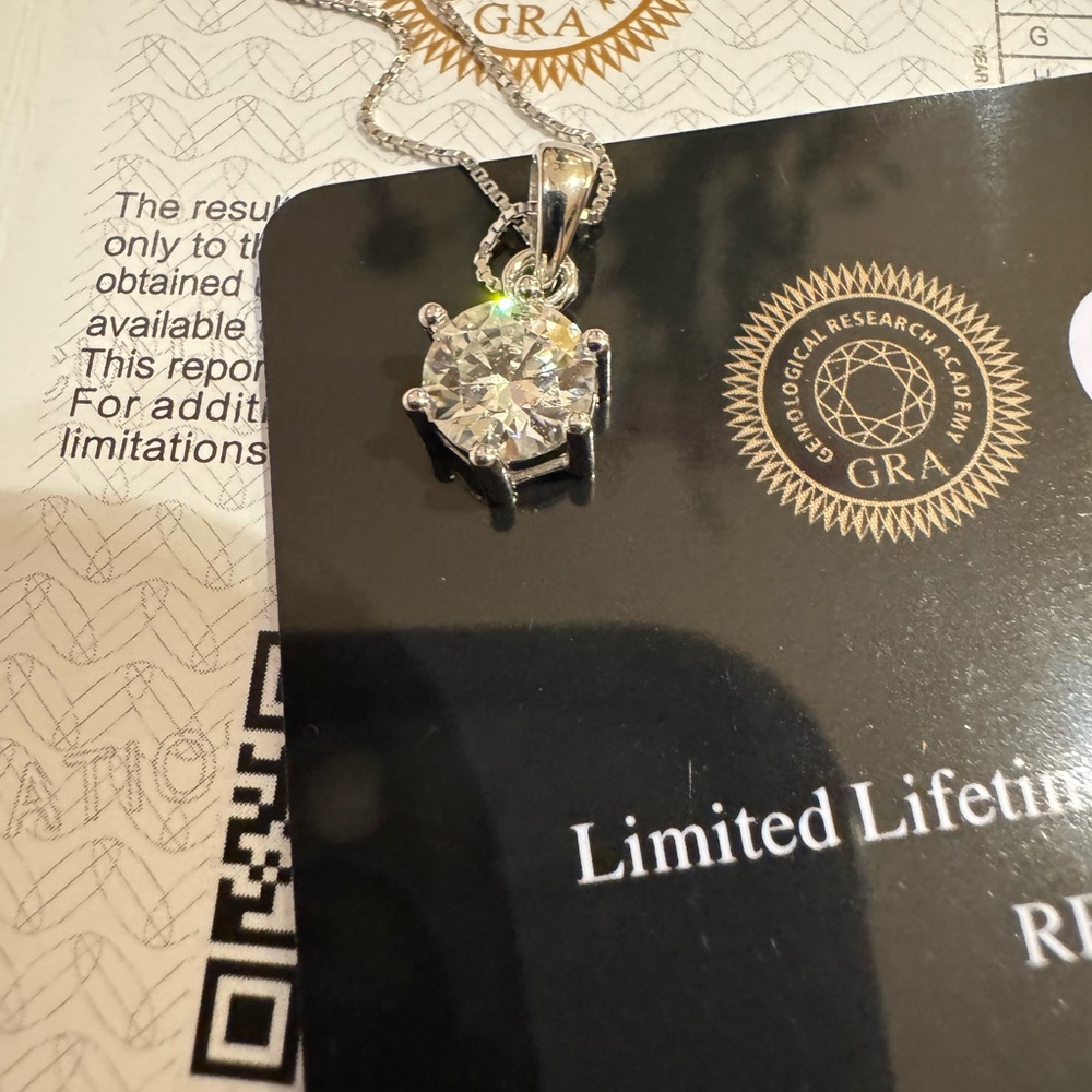 Luxury Necklace, passes diamond tester, moissanite.